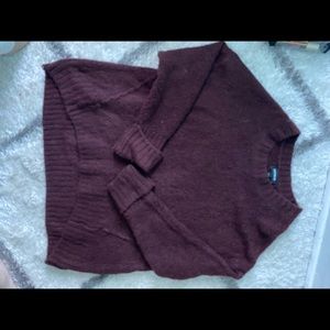 Oversized sized maroon sweater